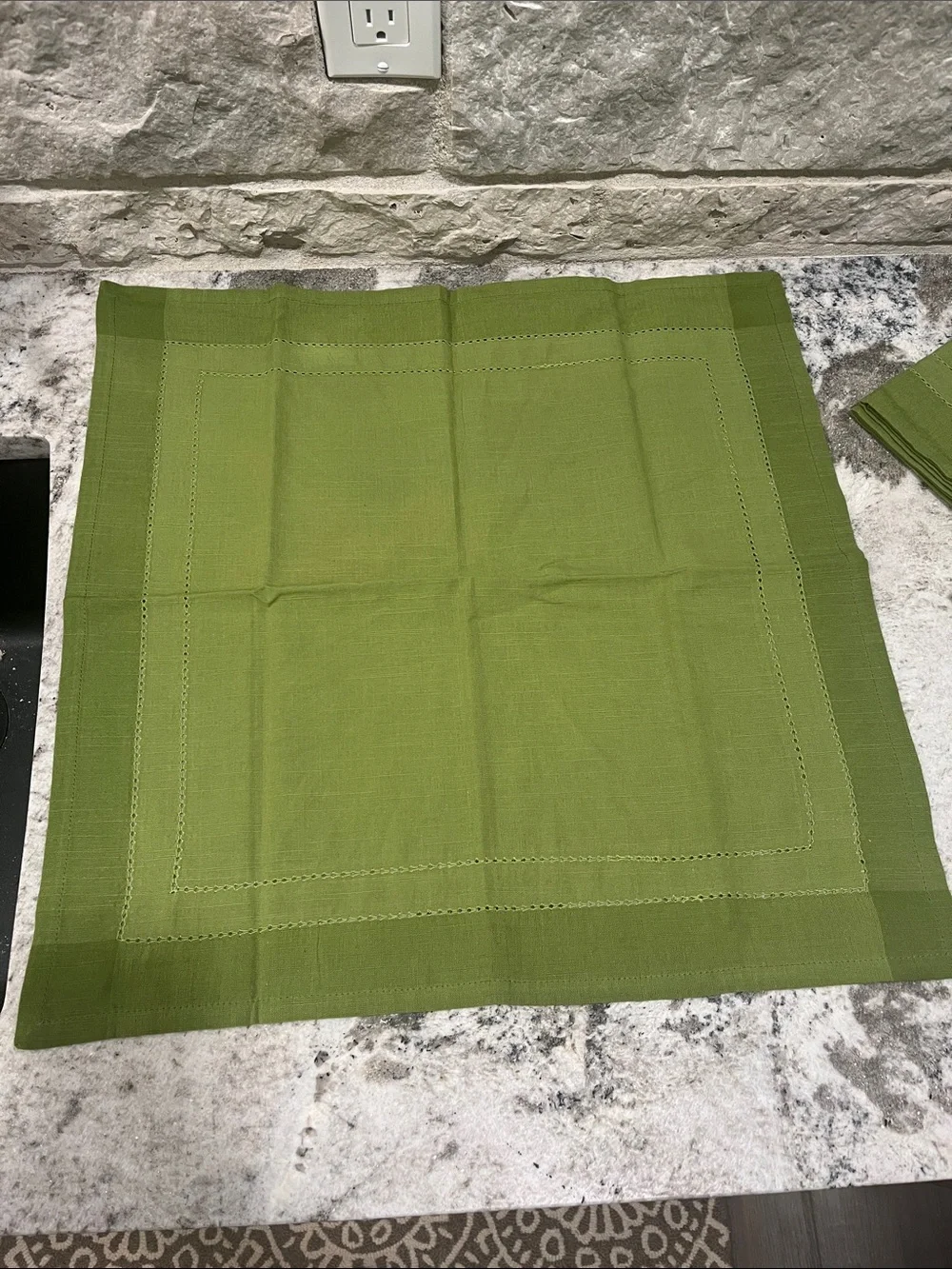 NEW Set of 6 Pier 1 Lime Green Hemstitch Cotton Napkins